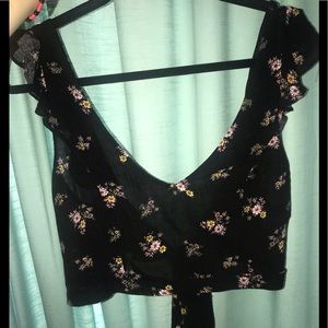 Kendall & Kylie crop tie top floral